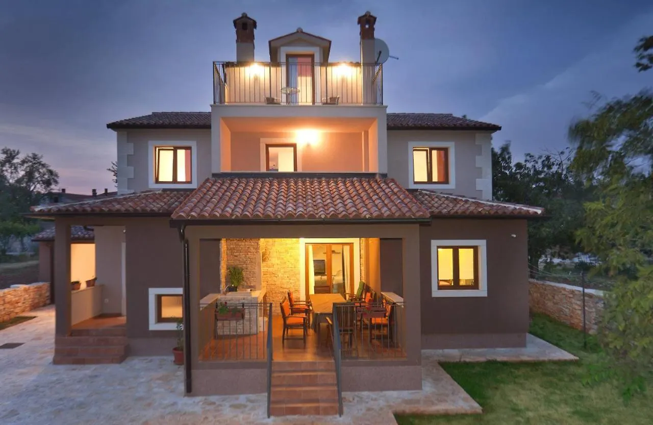 Villa Arco Svetvinčenat Kroatien
